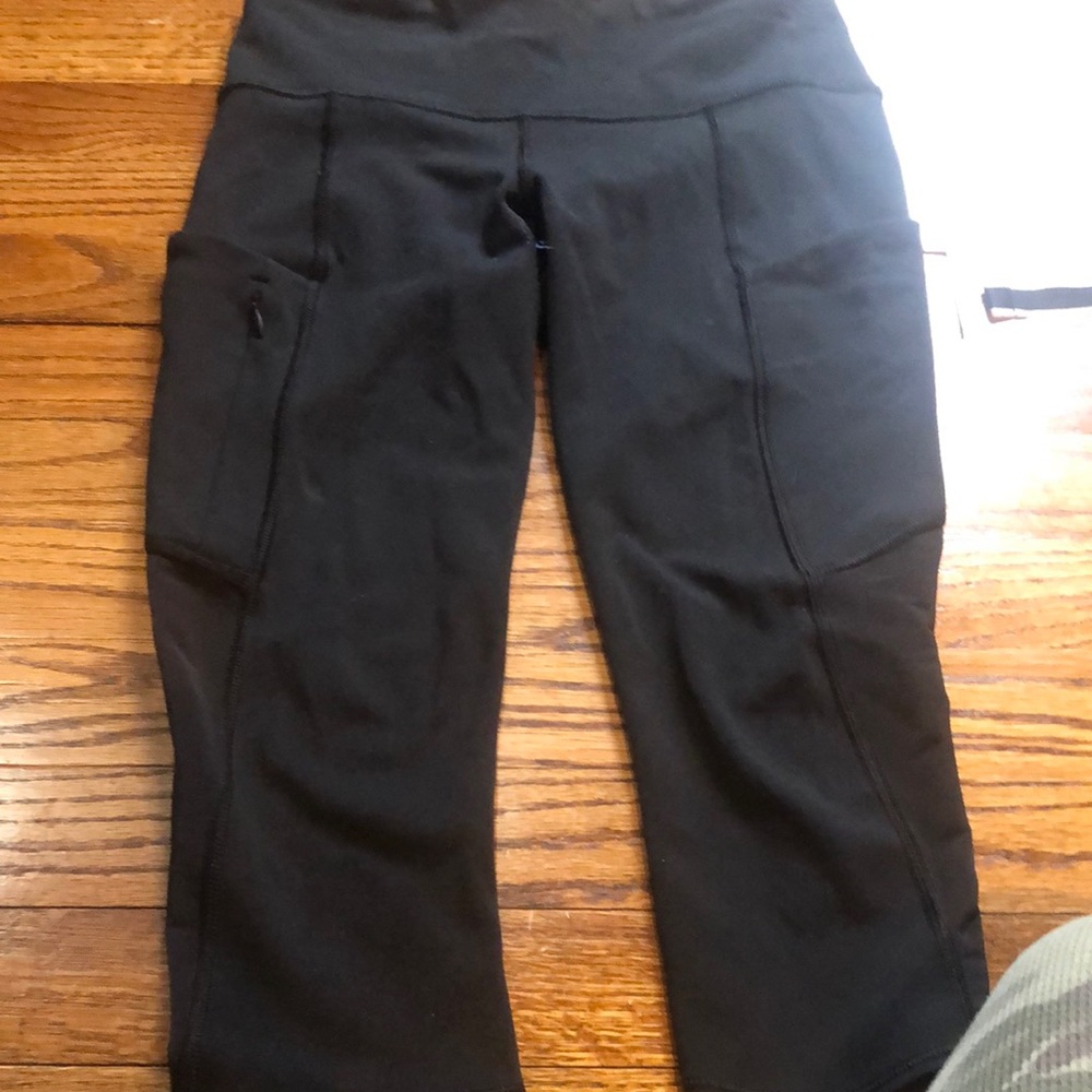 Athleta crop pants